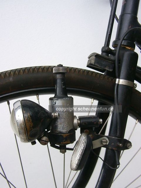 ordonnanz-fahrrad-condor1945-dynamo