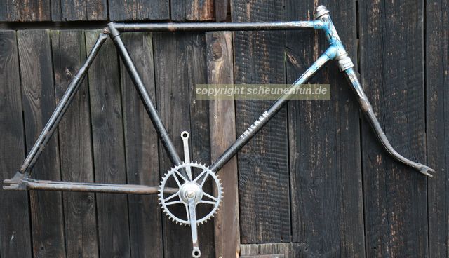 stricker-fahrrad-touren-herrenrahmen1953-glockentretlager